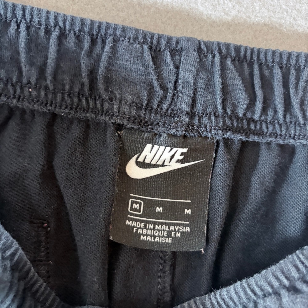 Nike Mens Sportswear Jogger Pants Black Medium Cuffed Sweatpants Drawstring - Picture 3 of 8